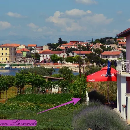 Appartement Lavanda Sutomiscica